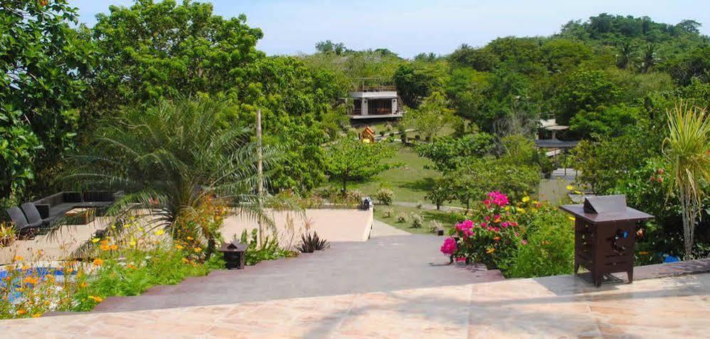 Tugawe Cove Resort Colongcocon Exterior foto