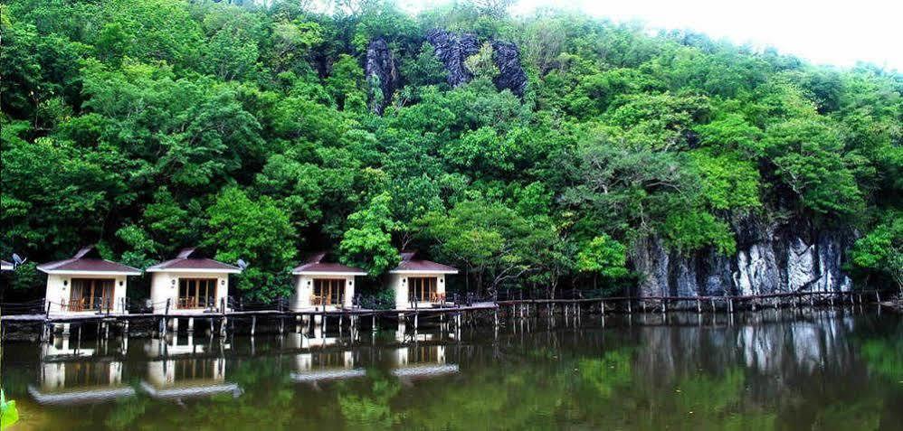 Tugawe Cove Resort Colongcocon Exterior foto